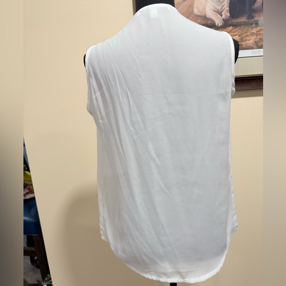 Blue Sol White Buttoned Relaxed Blouse - Picture 3 of 7